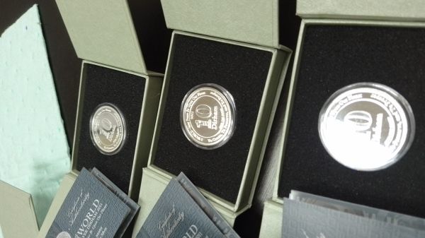 10 DIRHAMS 99999 FINENESS SILVER COINS